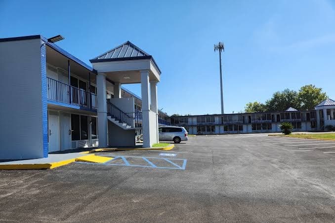 Baymont by Wyndham (formerly - Smart Stay Inn Lafayette), Motel in Lafayette