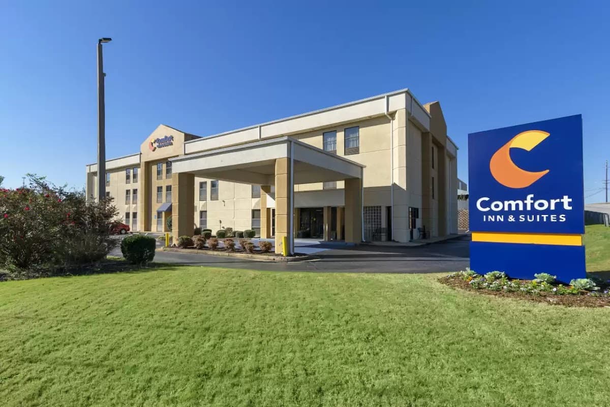 Comfort Inn & Suites LaGrange East, Hotel in LaGrange