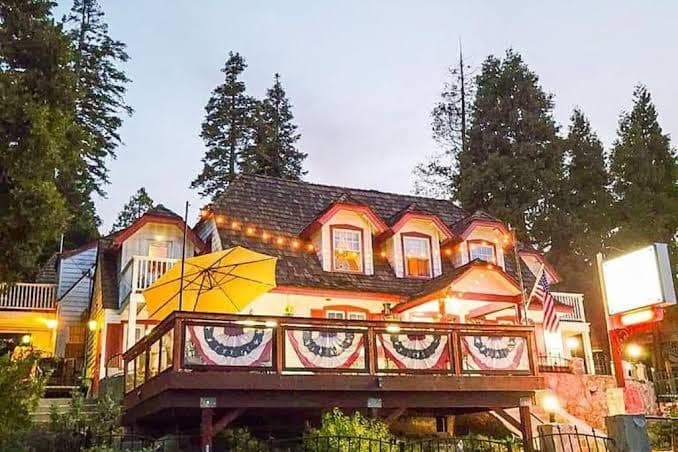 Arrowhead Lake Inn - Suite with Lake View, Hotel in Lake Arrowhead