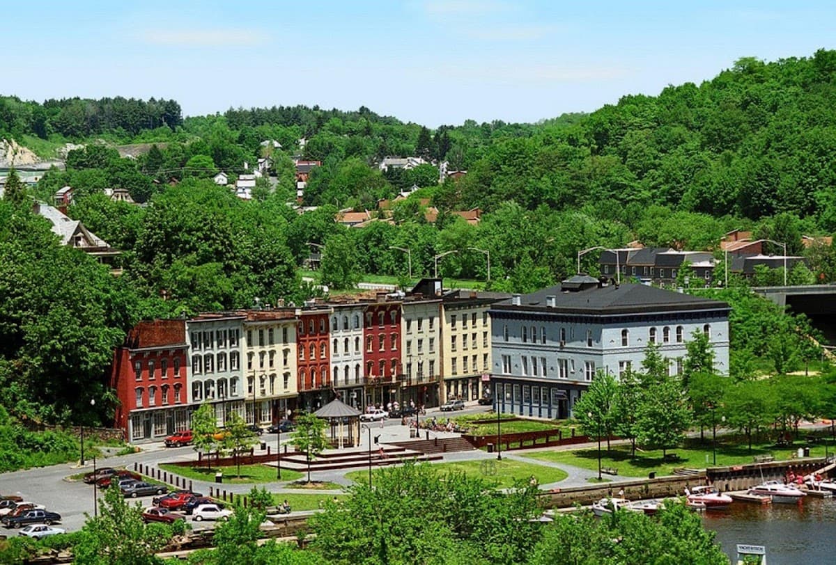 Holiday Inn Express & Suites Kingston-Ulster by IHG, Hotel in Lake Katrine