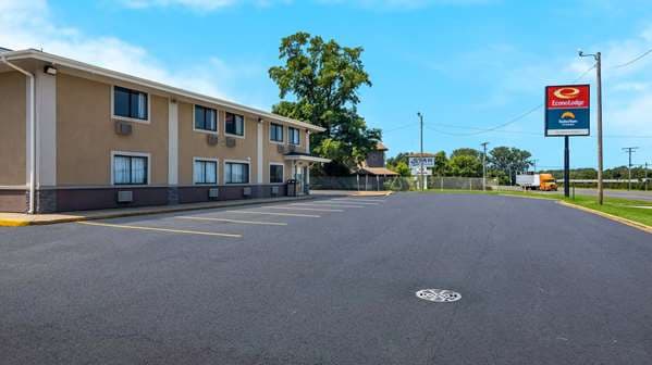 Suburban Studios Portage, Aparthotel in Ogden Dunes