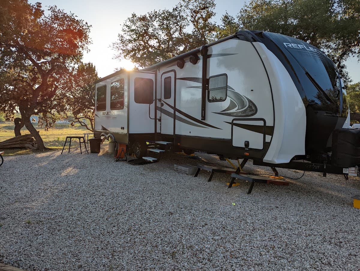 Lake Medina RV Resort, Resort in Lakehills