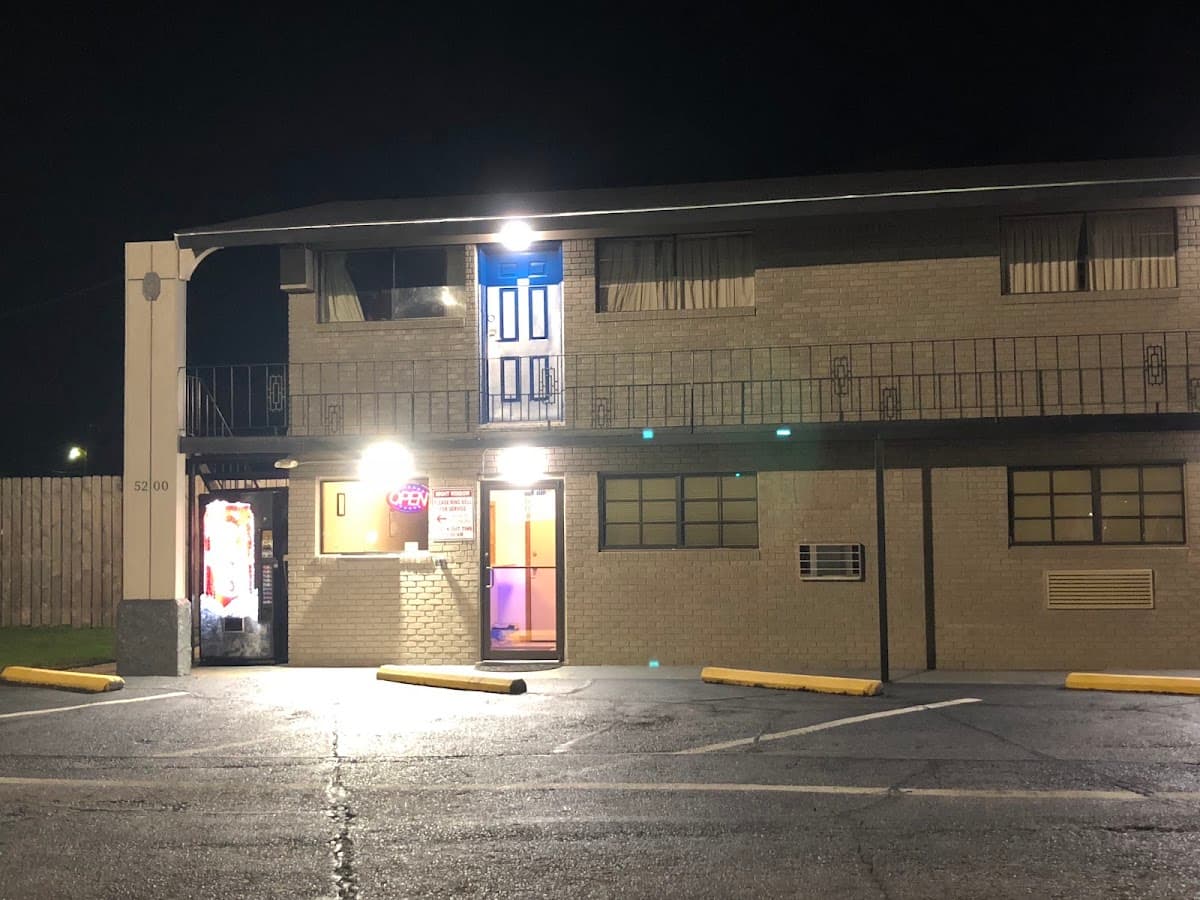 Economy Inn, Motel in Lakeshore