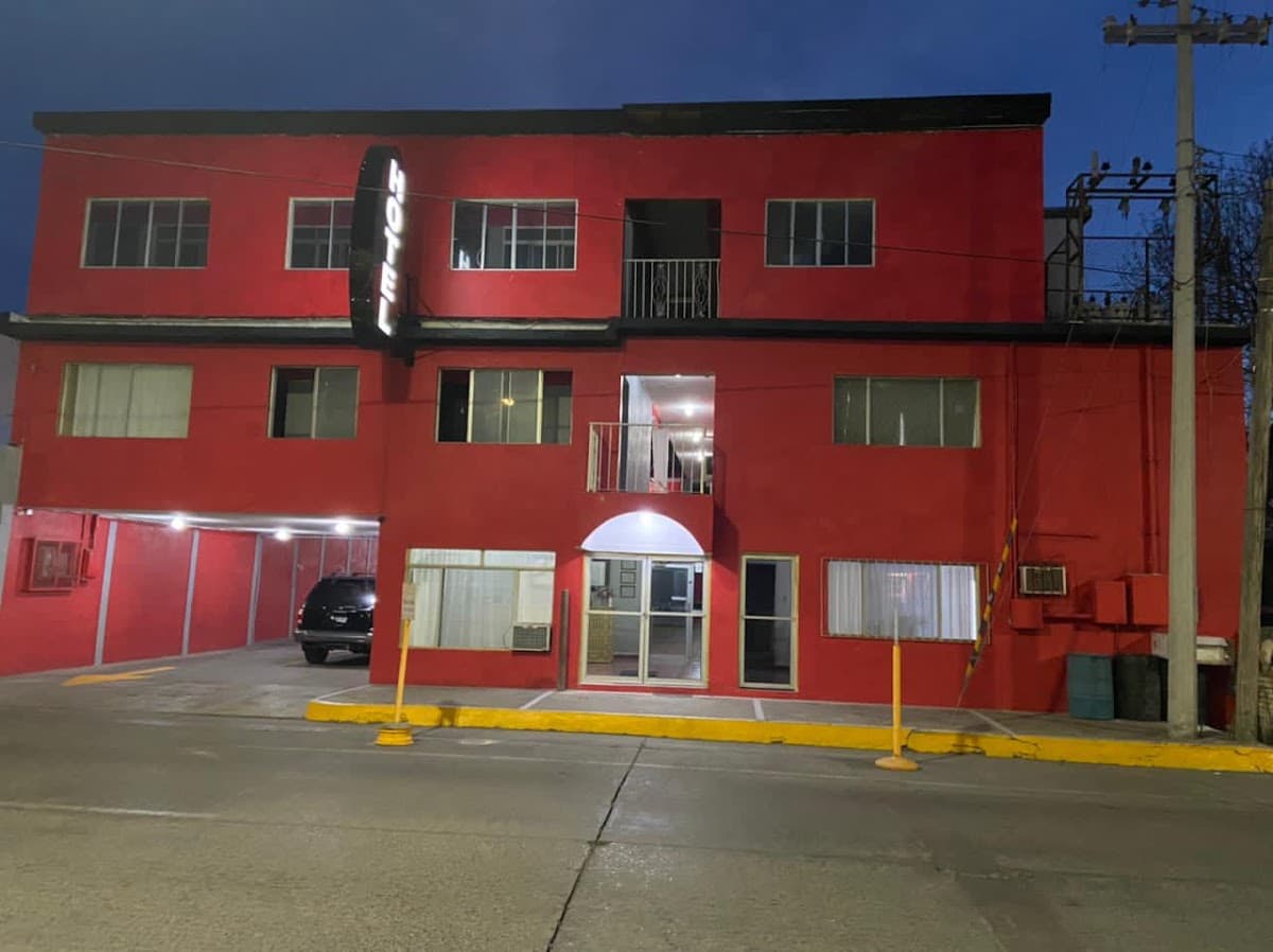 Hotel Paso del Norte, Hotel in Laredo