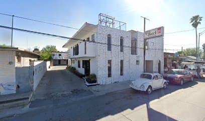 Motel Valentinos, Hotel in Laredo