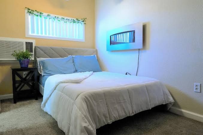 Private 2 Bedroom Guesthouse Near Fremont!, Guesthouse in Las Vegas
