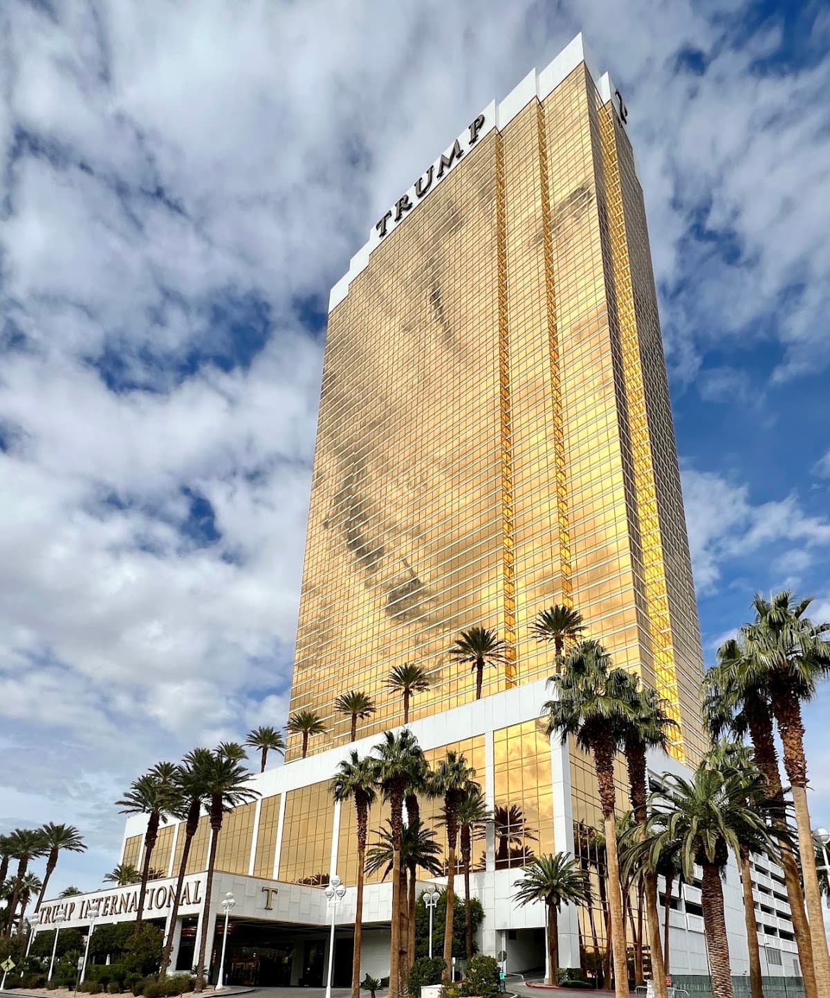 Hilton Grand Vacations Club at Trump International Hotel Las Vegas, Hotel in Paradise