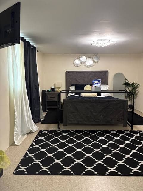 Private Suite: Hotel Perks, Snacks & Fast WiFi near Baltimore & Top Hospitals, Hotel in Overlea