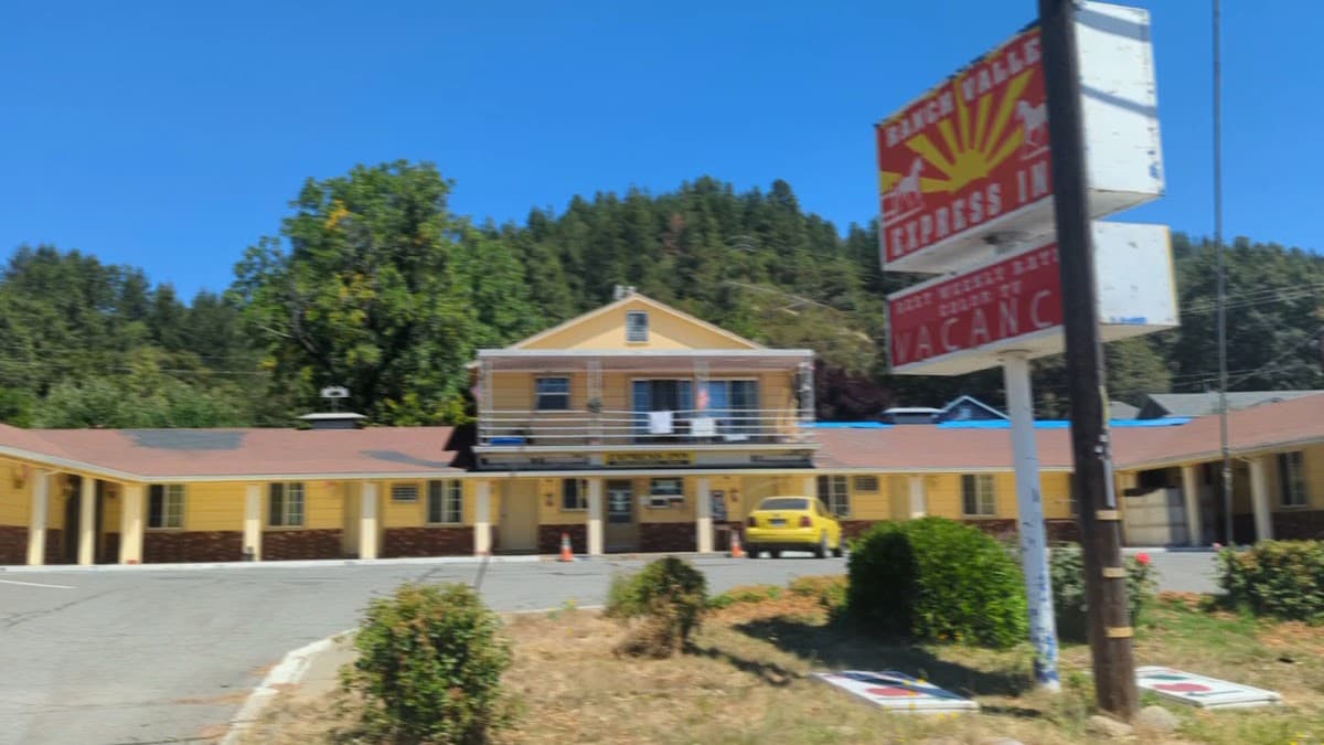 Ranch Valley Express Inn, Hotel in Laytonville