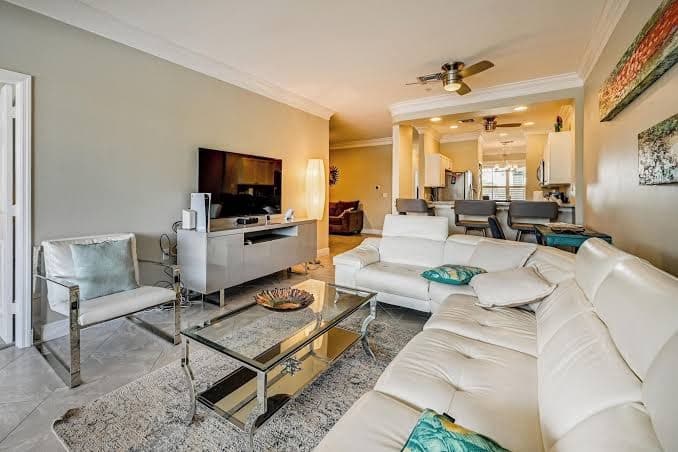 Luxury Waterfront Living! Naples Resort Condo, Resort in Lely Resort