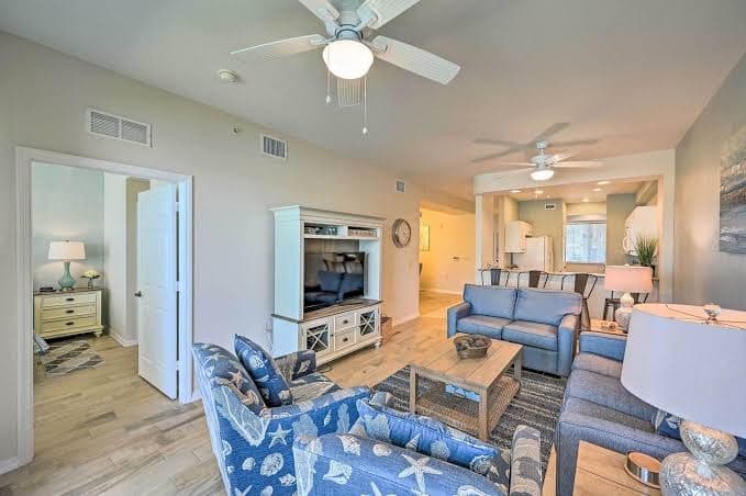 Luxury Golf Villa in Beautiful Lely Resort w/ Pool, Holiday Home in Lely Resort