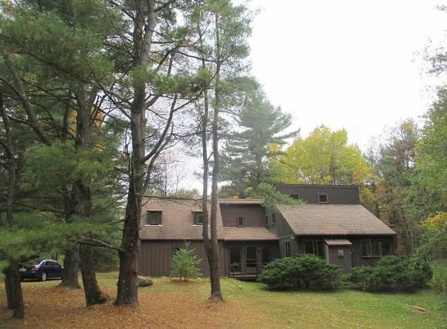 1-A Lenox Bed & Breakfast, Bed & Breakfast in Lenox