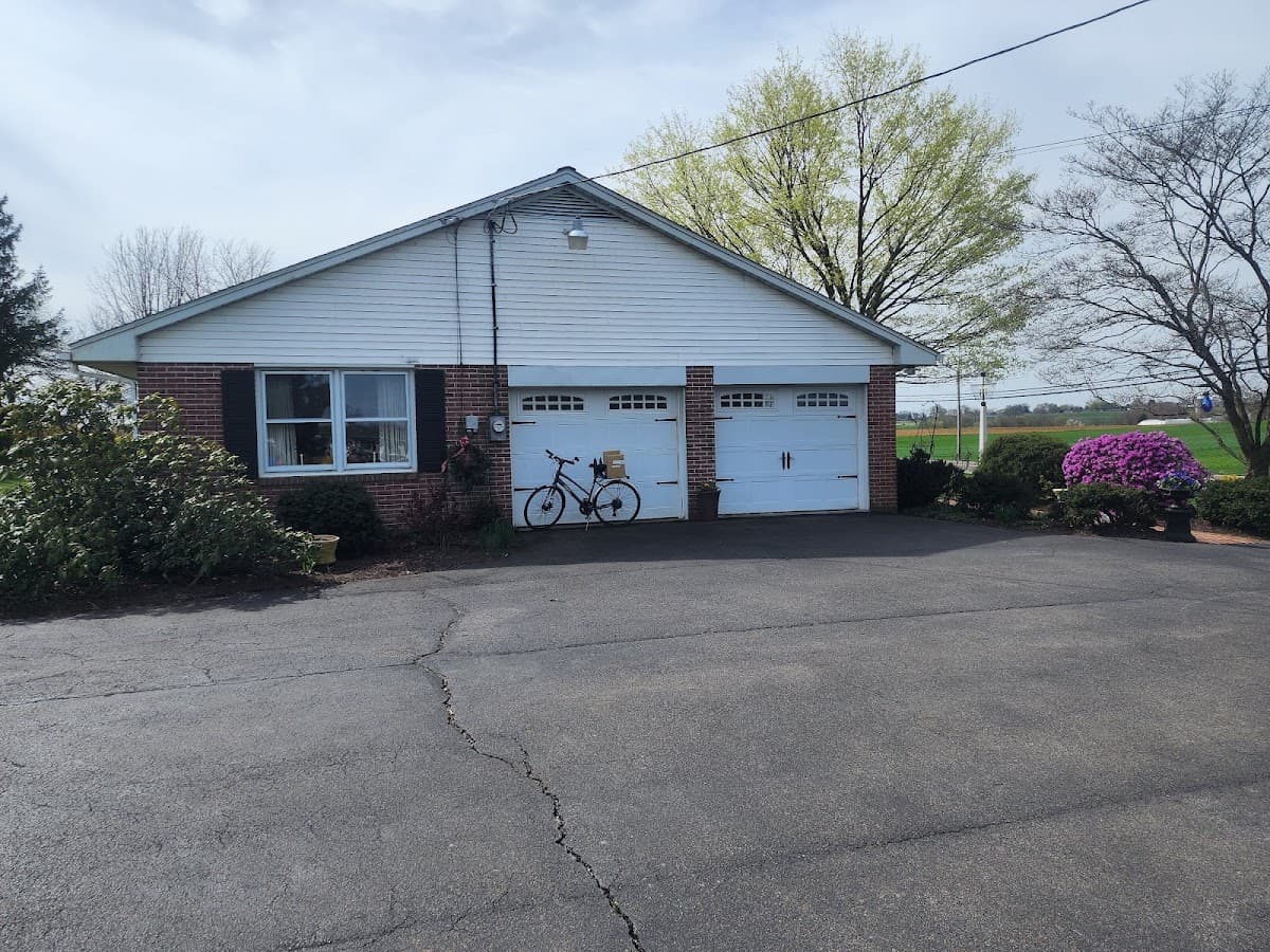 Leamans Country Lodge, Bed & Breakfast in Leola