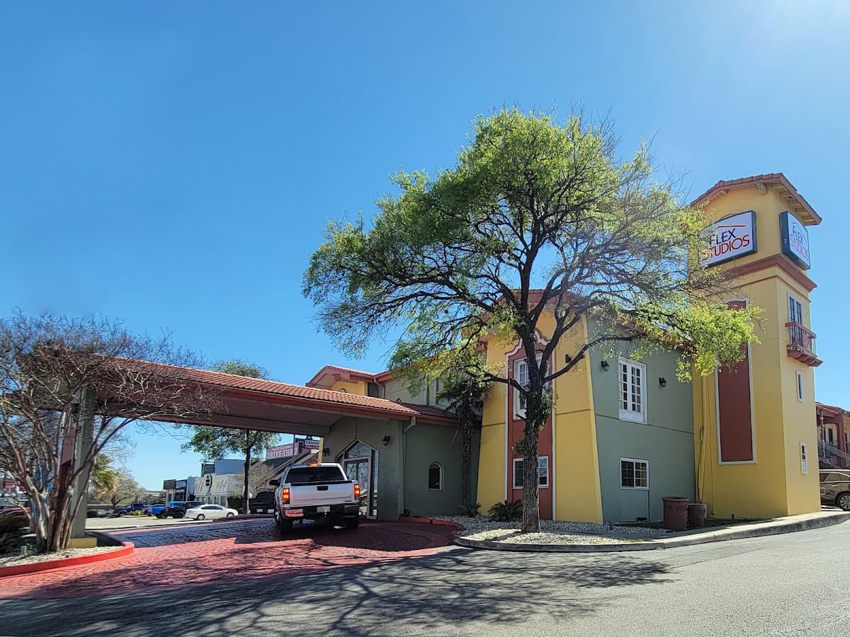 Flex Studios, Aparthotel in Castle Hills