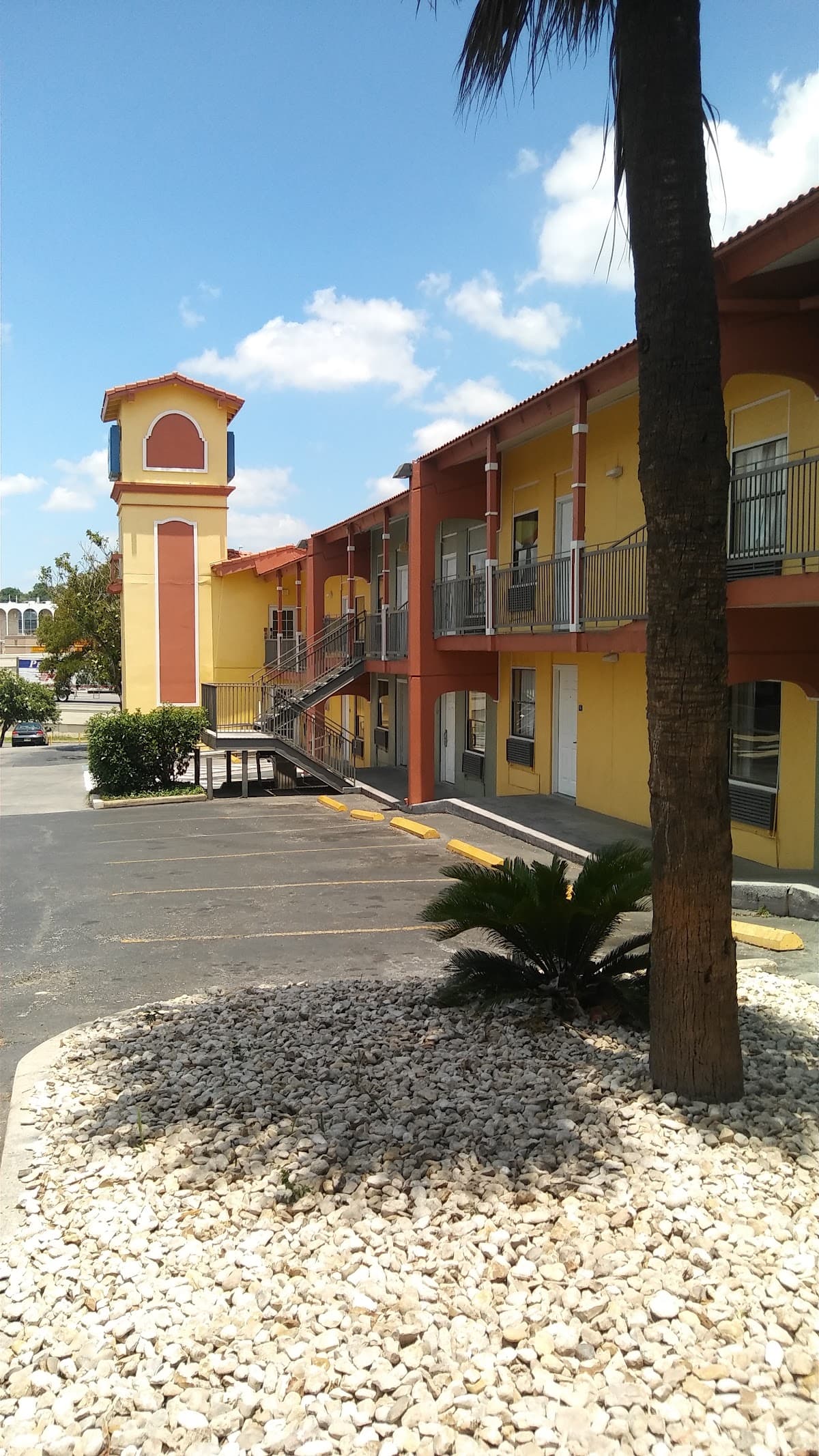 Baymont by Wyndham San Antonio Near South Texas Medical Ctr, Hotel in Castle Hills