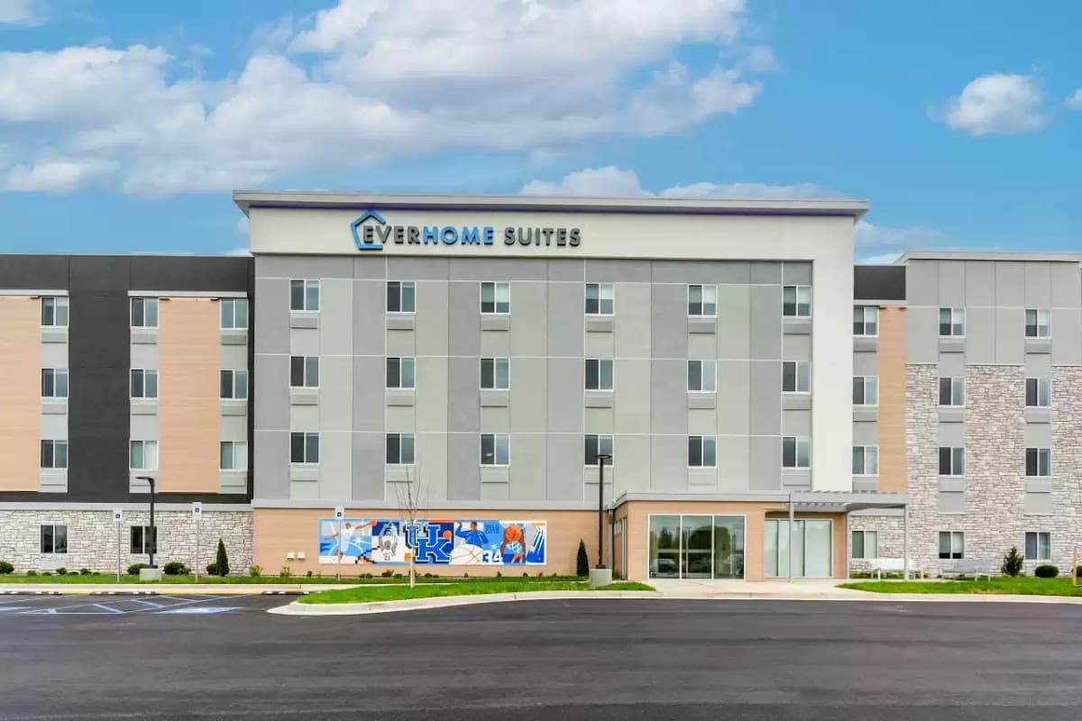 Everhome Suites Lexington - Horse Park, Aparthotel in Lexington-Fayette