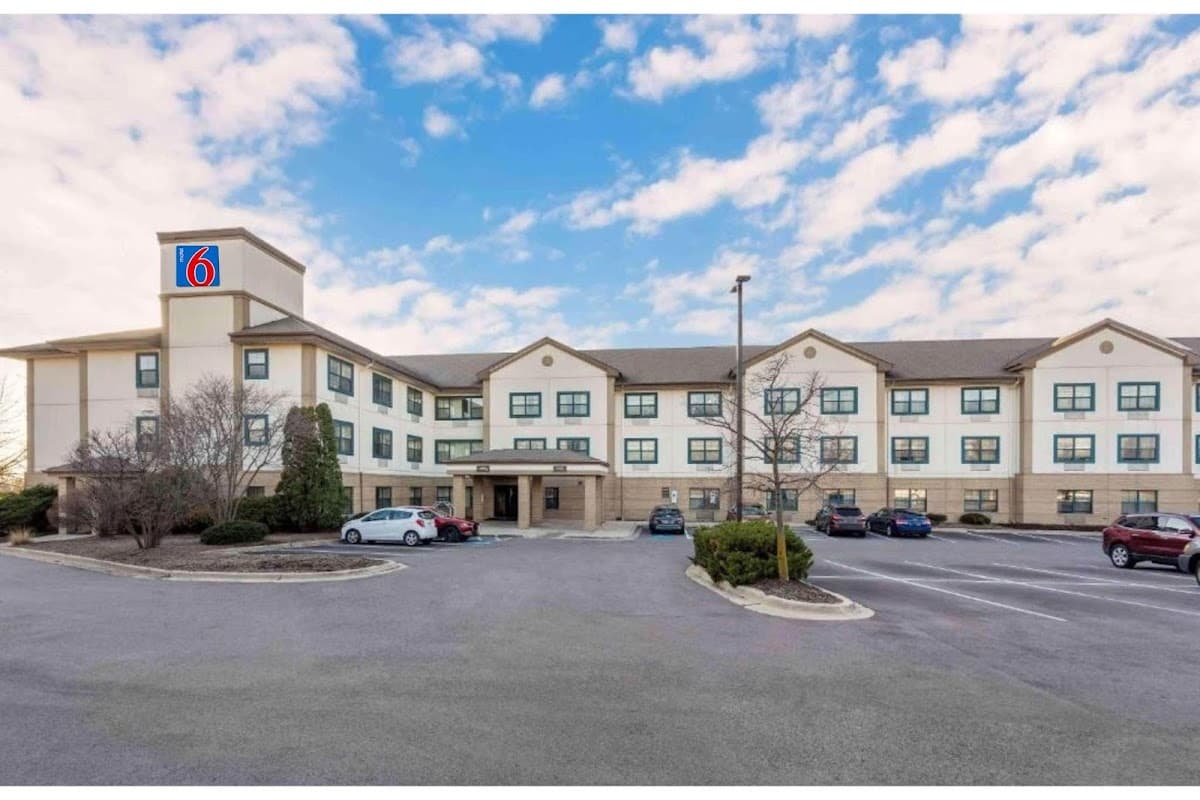 Motel 6 Suites Chicago Lisle IL, Hotel in Lisle