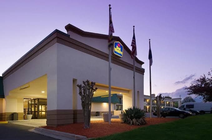 Quality Inn Windsor Mill - Baltimore, Hotel in Woodlawn