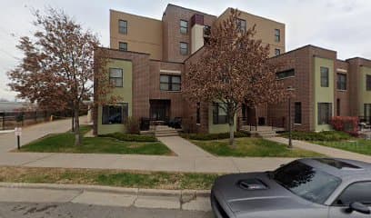 Minnehaha Lofts - Pristine 1Br Condo w/ Lot of Amenities & Balcony on Light Rail, Hotel in Longfellow Community