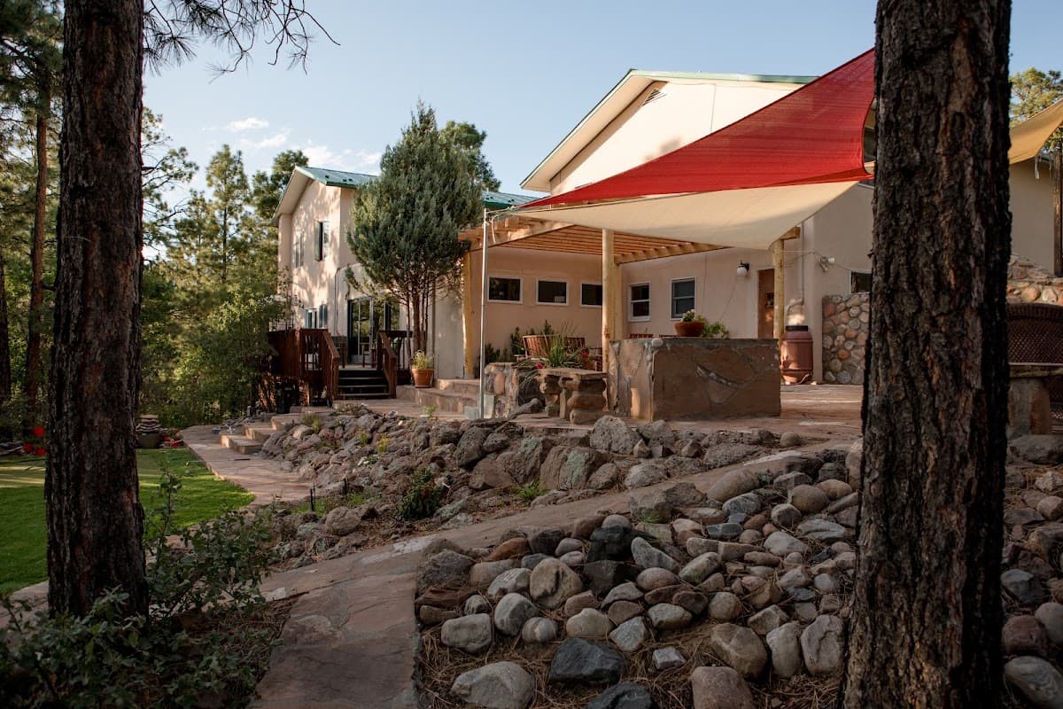 Pueblo Canyon Inn & Gallery, Hotel in Los Alamos