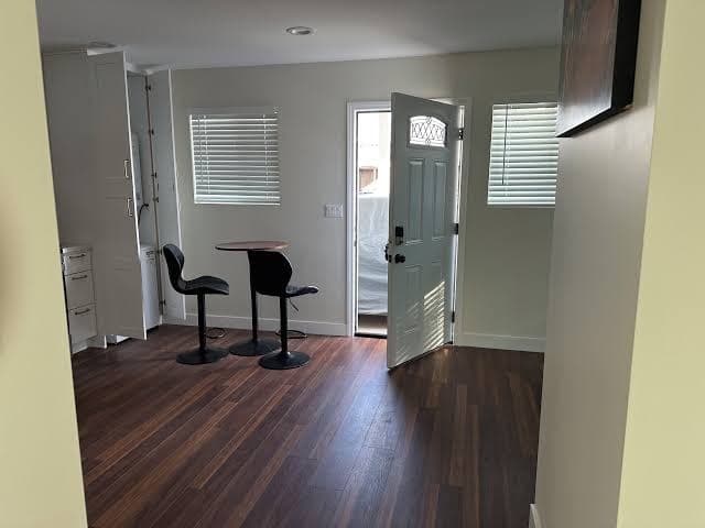 Charming bed & breakfast in beautiful Los Angeles with AC, Bed & Breakfast in Florence-Graham