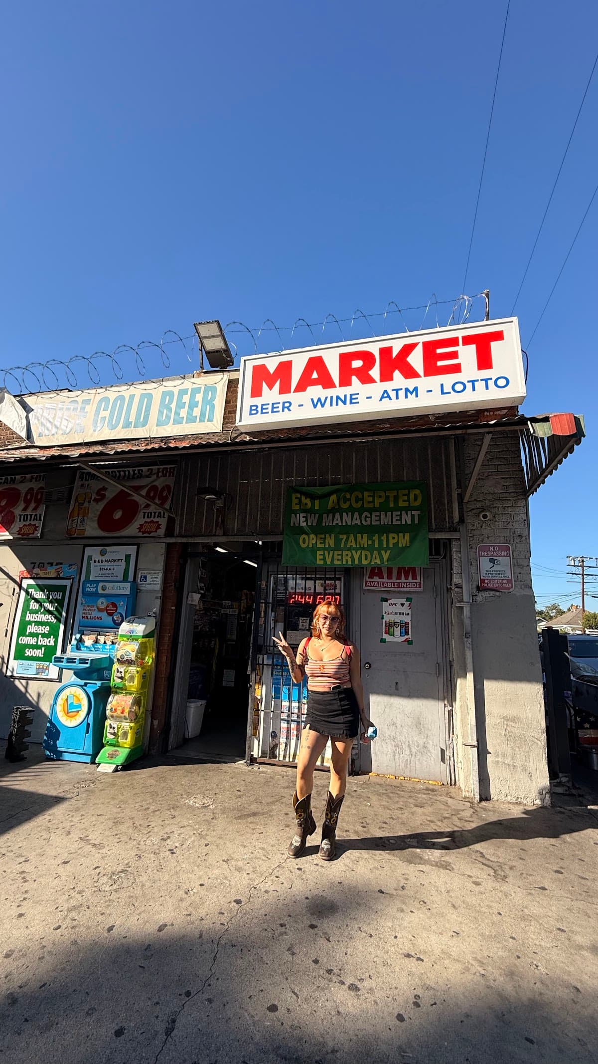B & B Market beer and wine, Bed & Breakfast in Florence-Graham