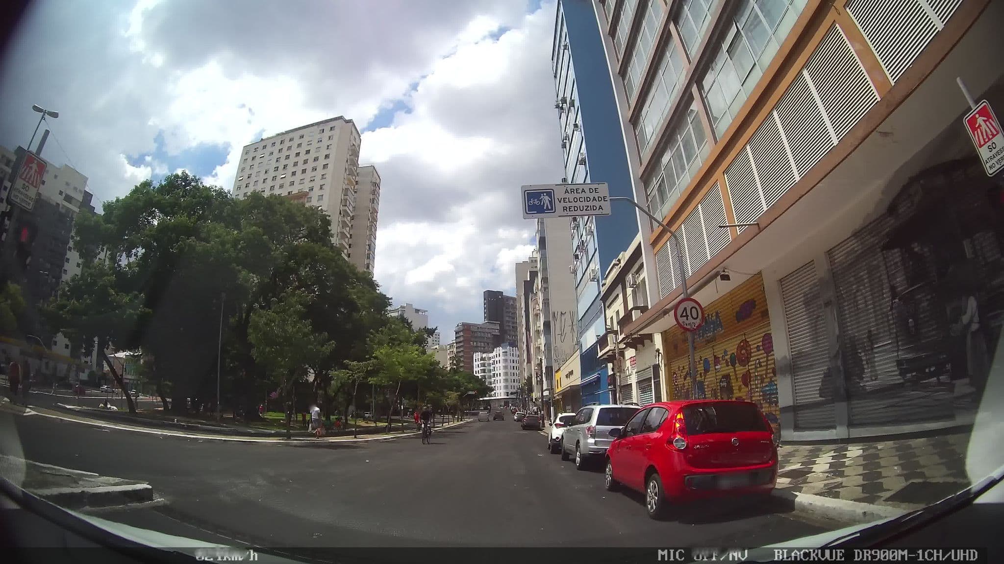 Street view near Hotel Arouche, Republica — © kaart_2 (CC BY-SA · Mapillary)