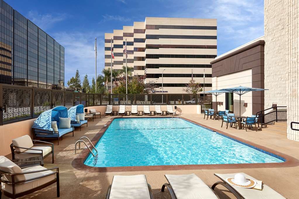 Hilton Pasadena, Hotel in South Pasadena