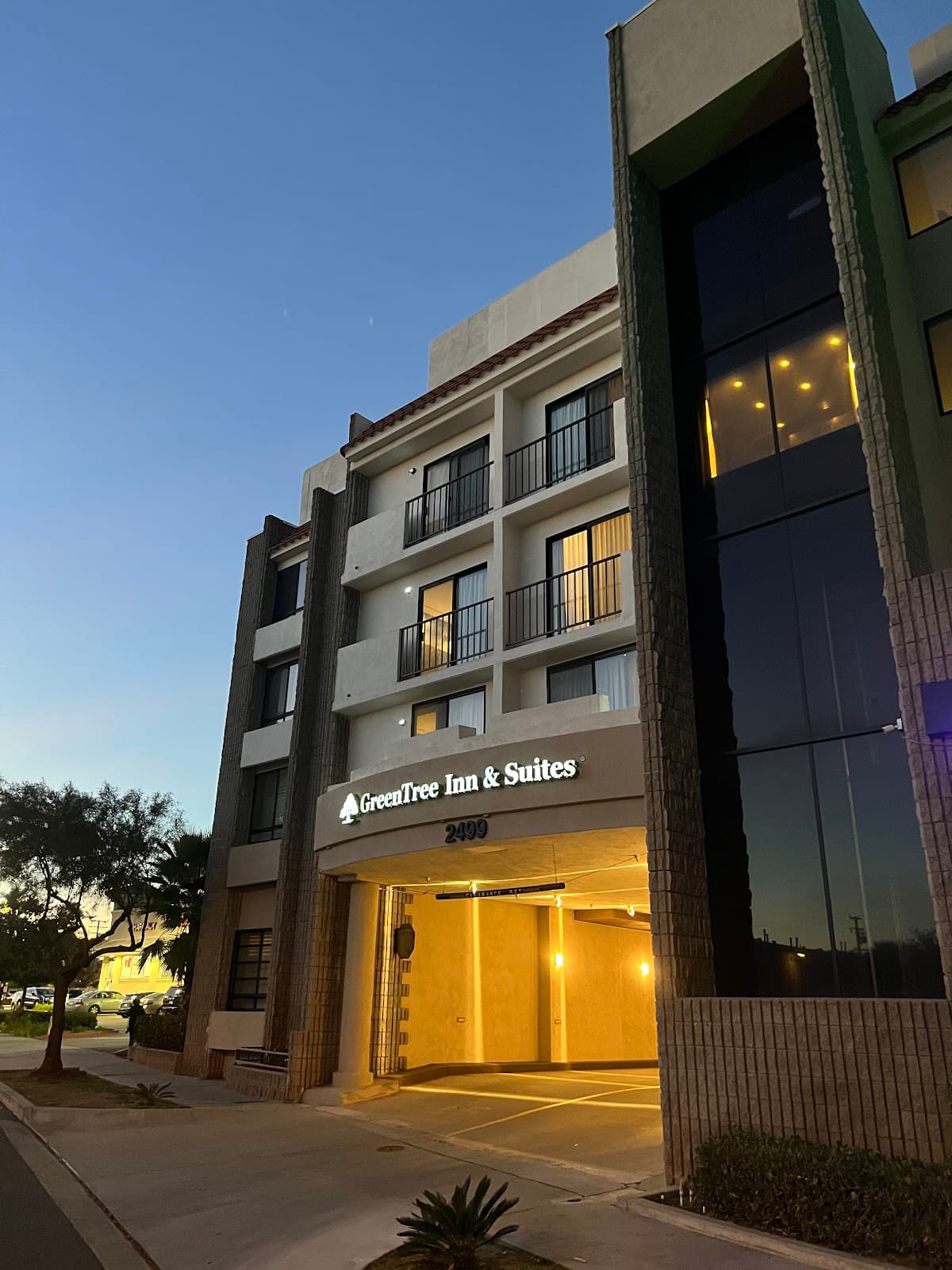 GreenTree Inn & Suites Alhambra, Los Angeles, Hotel in South Pasadena
