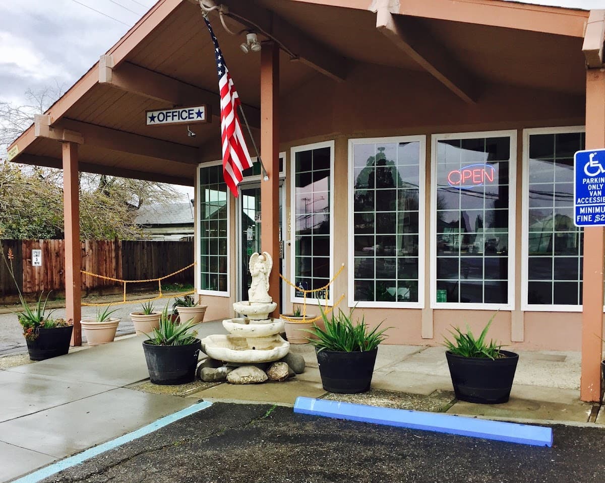 Maple Inn & Suites on HWY 152 in Los Banos, California, Hotel in Los Banos