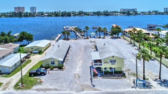 Lagoon Motel, Motel in Lower Grand Lagoon