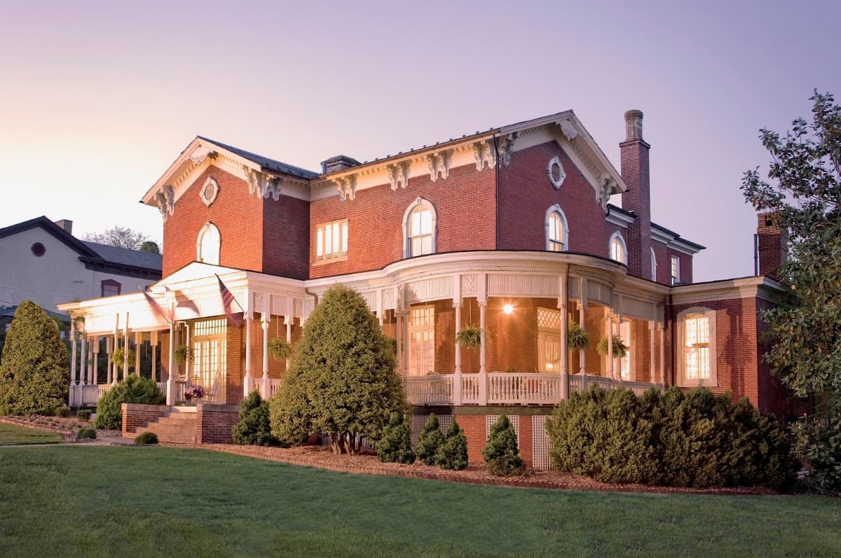 The Carriage House Inn and Events, Hotel in Lynchburg