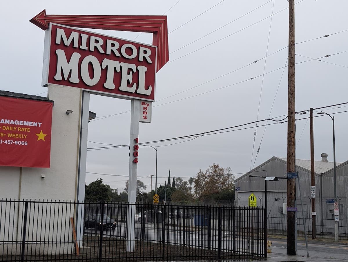 Mirror Motel, Hotel in Willowbrook