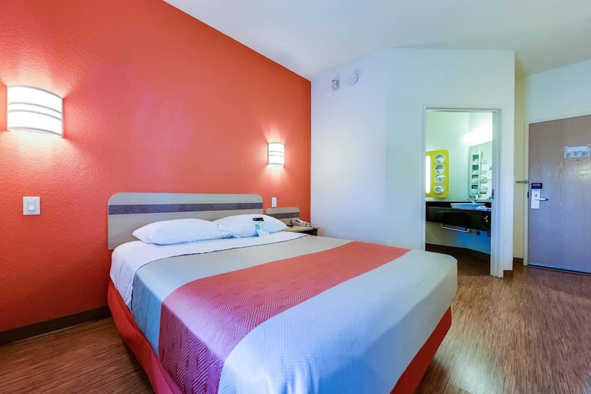 Key Inn Macedonia, Hotel in Macedonia