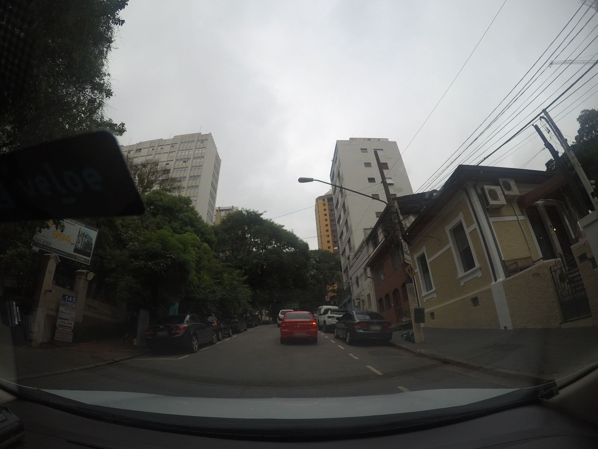 Street view near Intercity The Universe, Bela Vista — © marciosampaio (CC BY-SA · Mapillary)