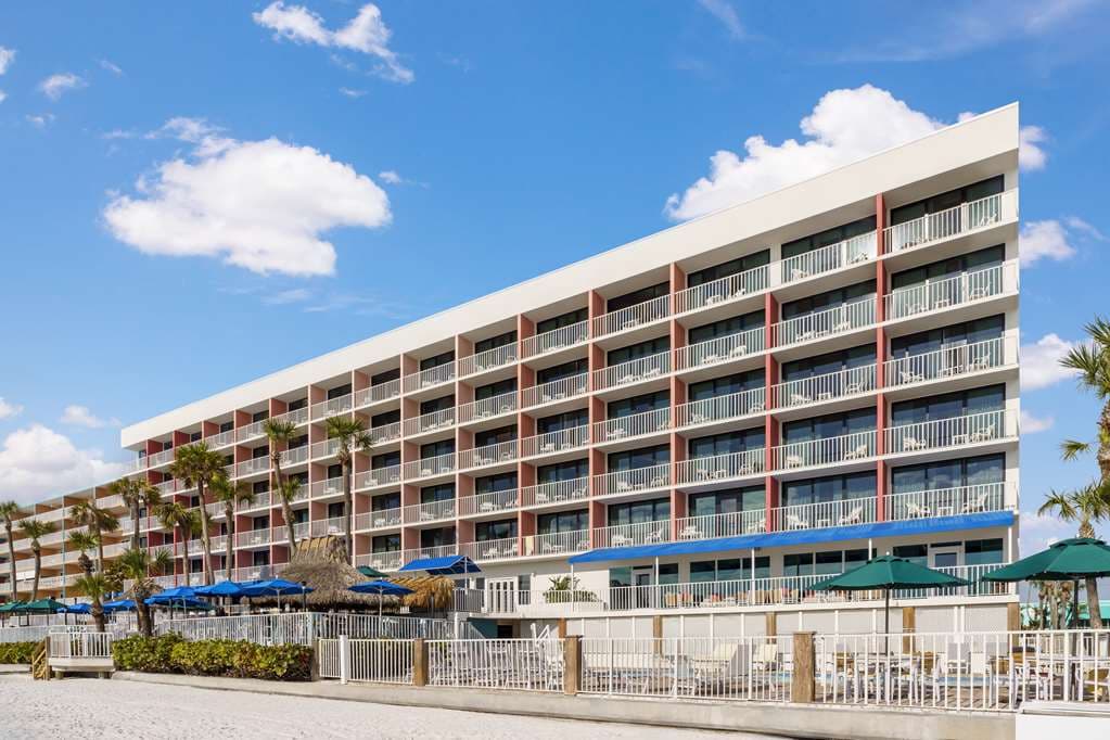 DoubleTree Beach Resort by Hilton Hotel Tampa Bay - North Redington Beach, Hotel in North Redington Beach
