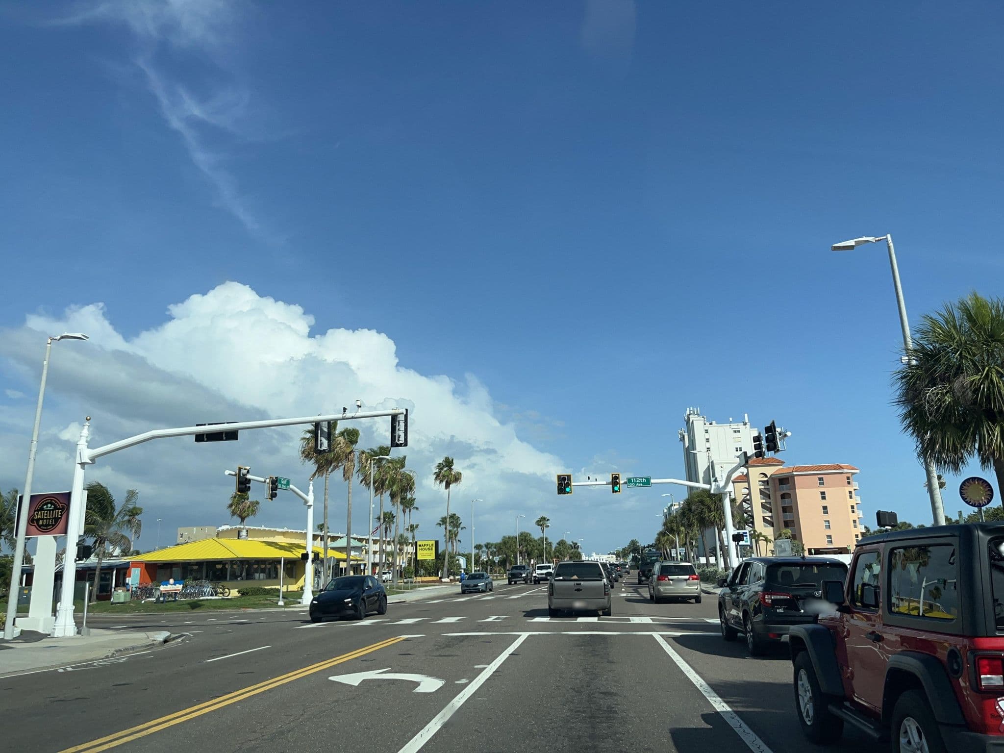 Street view near Satellite Motel - Anchors Away 102, Treasure Island — © DriveWithHoang (CC BY-SA · Mapillary)