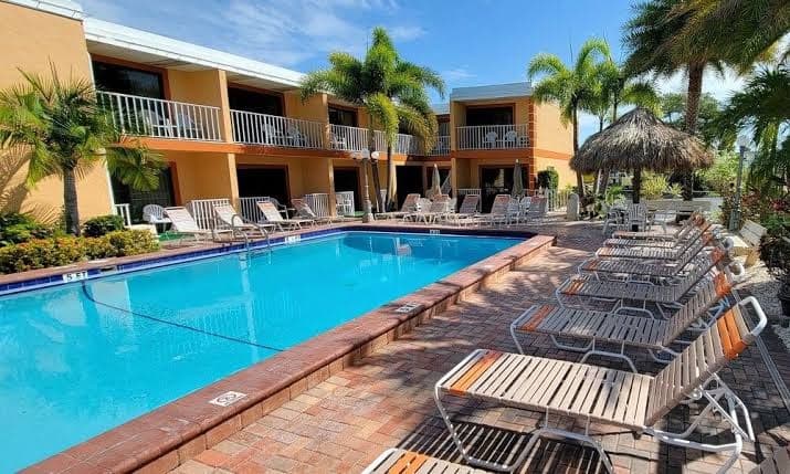 Satellite Motel - Sea & Bay View Bungalow 127, Motel in Treasure Island