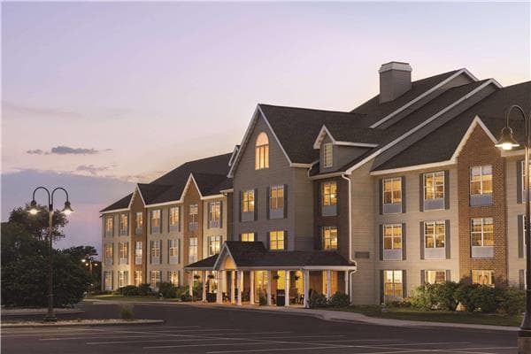 Country Inn & Suites by Radisson, Monona - Madison East, Hotel in Monona