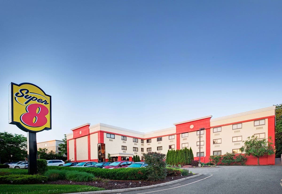 Super 8 by Wyndham Mahwah, Hotel in Mahwah