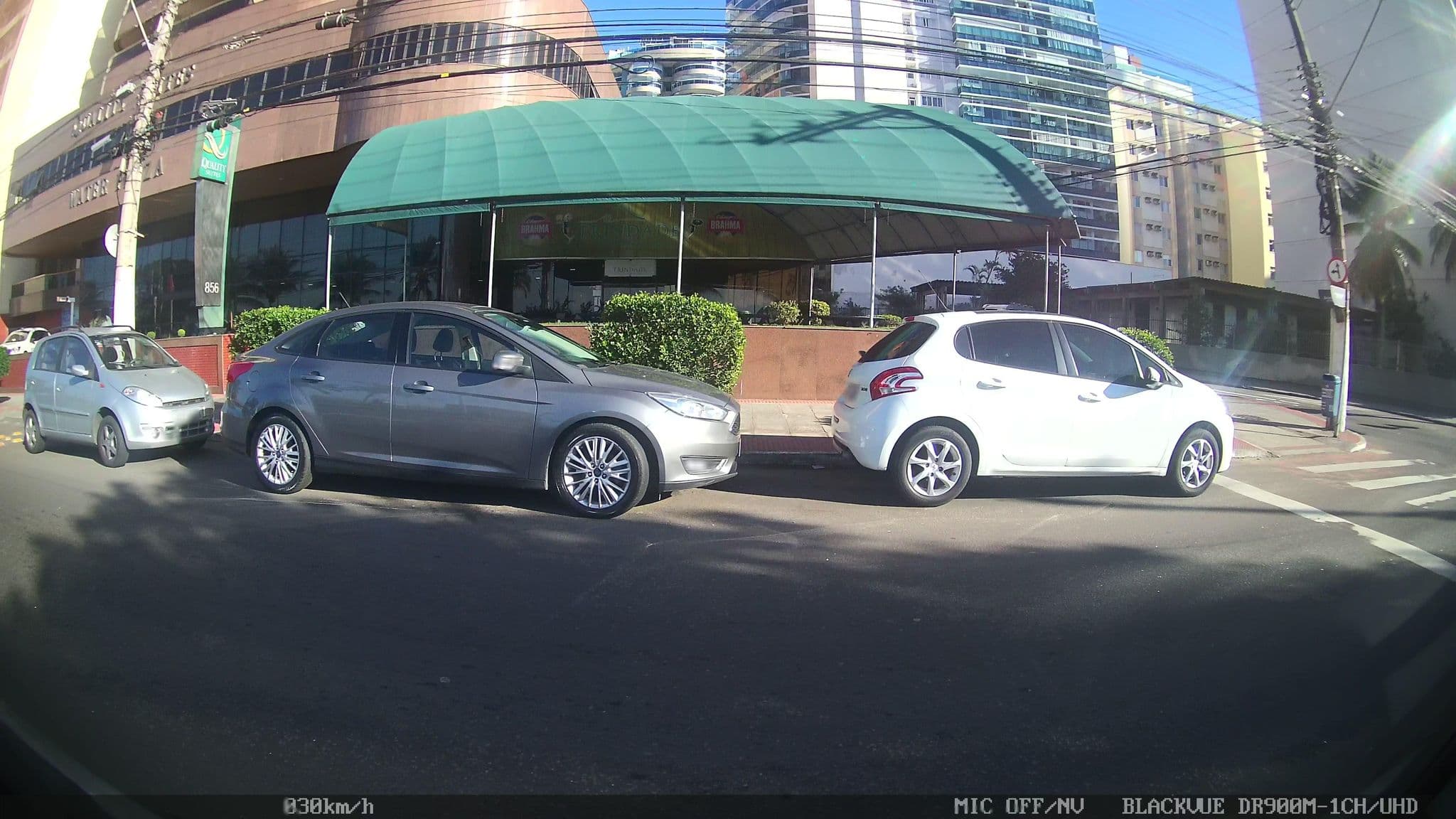 Street view near Quality Suites Vila Velha, Vila Velha — © kaart_2 (CC BY-SA · Mapillary)