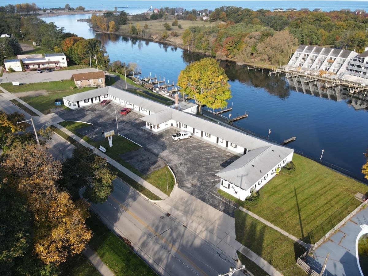 Riverside Motel & Marina, Hotel in Manistee