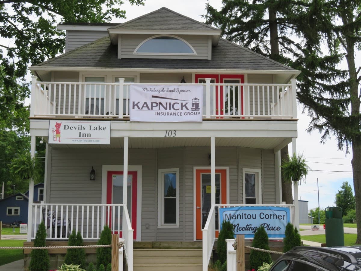 Devils Lake Inn, Hotel in Manitou Beach-Devils Lake