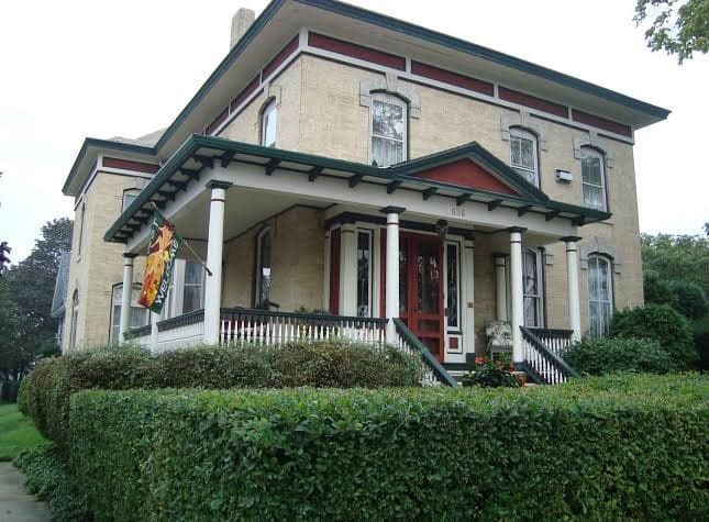 Westport Bed & Breakfast, Bed & Breakfast in Manitowoc