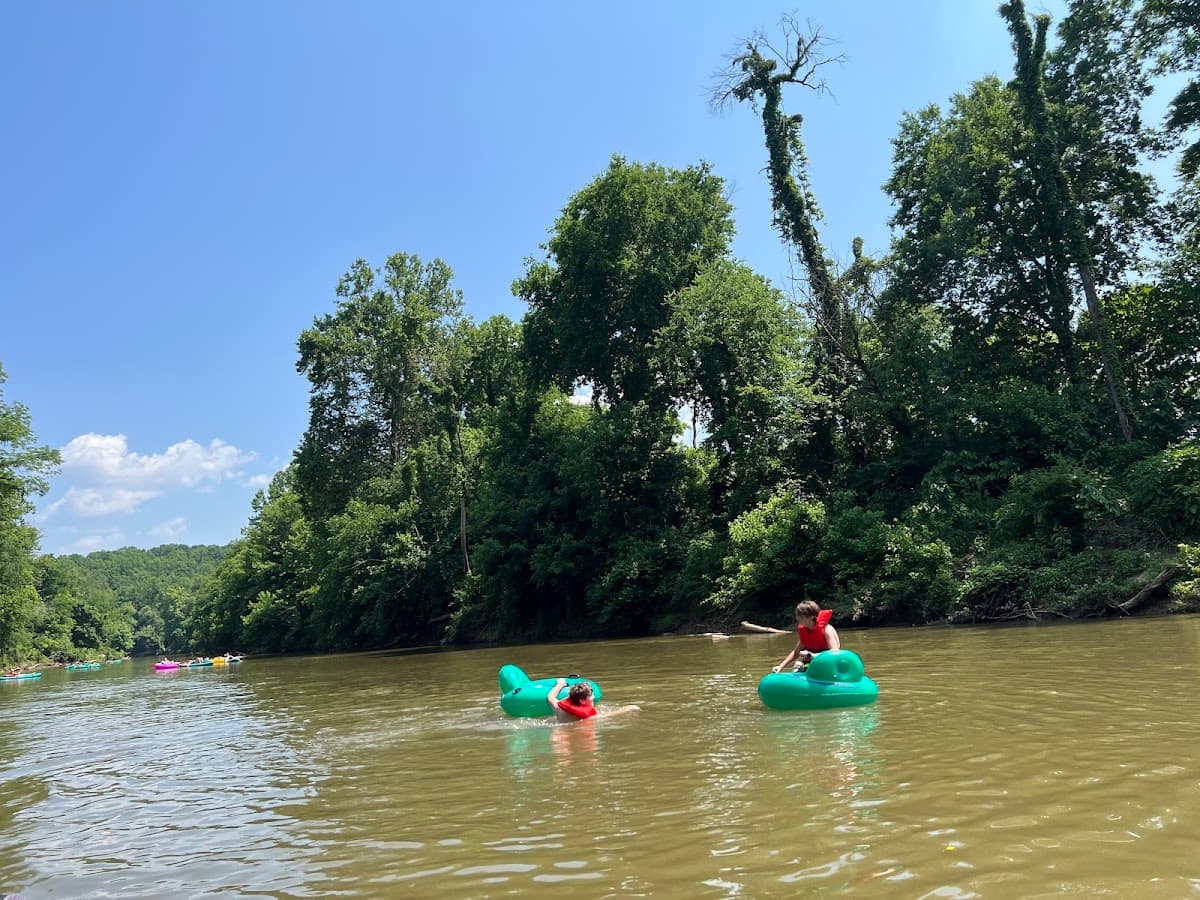 Dan River Outfitters and Glamping (REBRANDED to FLOATERY), Campsite in Mayodan