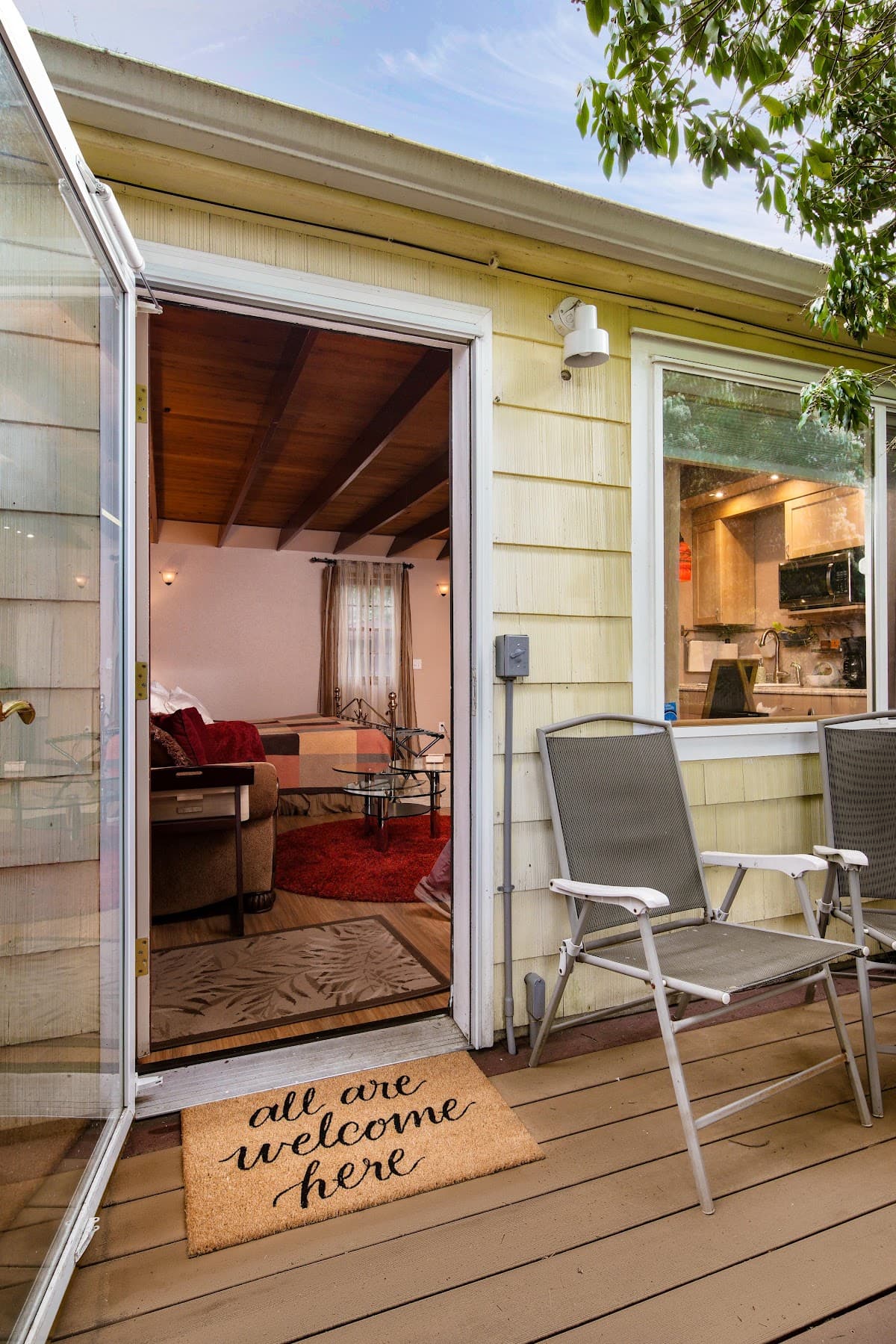Owl Forest Studio - vacation rental, Hotel in Metzger