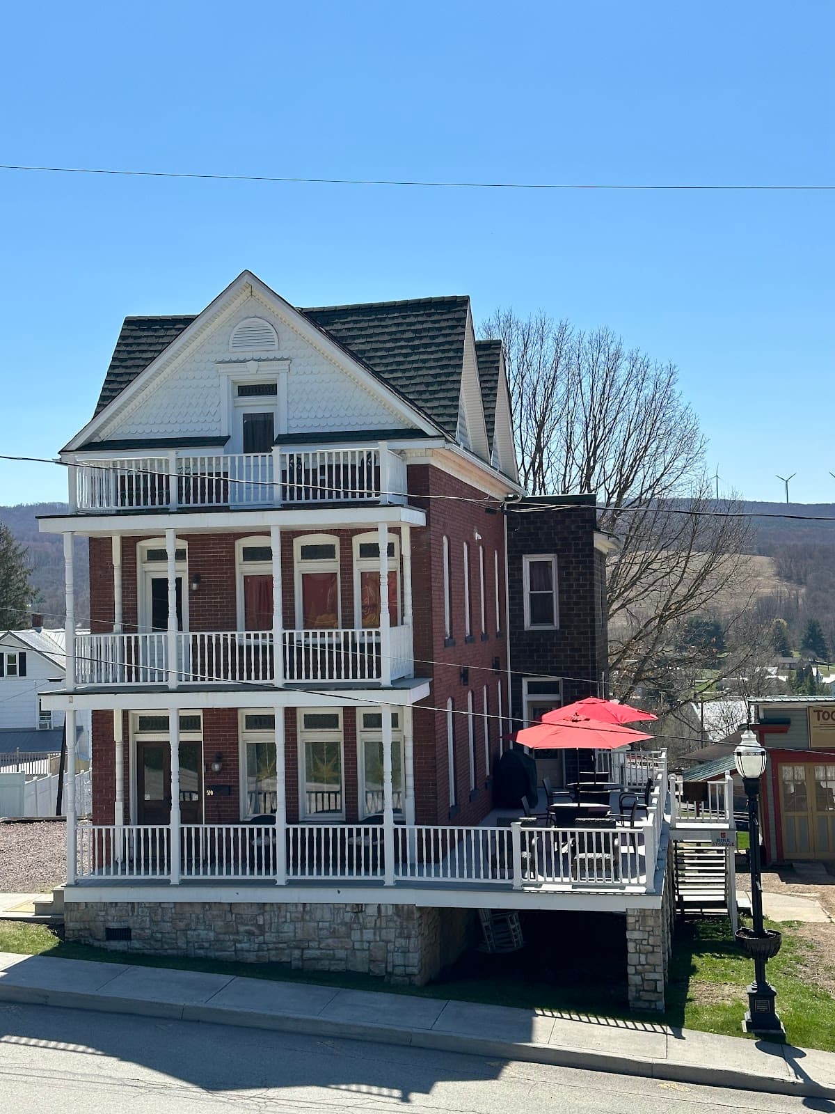 The Inn on Main Bed & Breakfast, Bed & Breakfast in Meyersdale