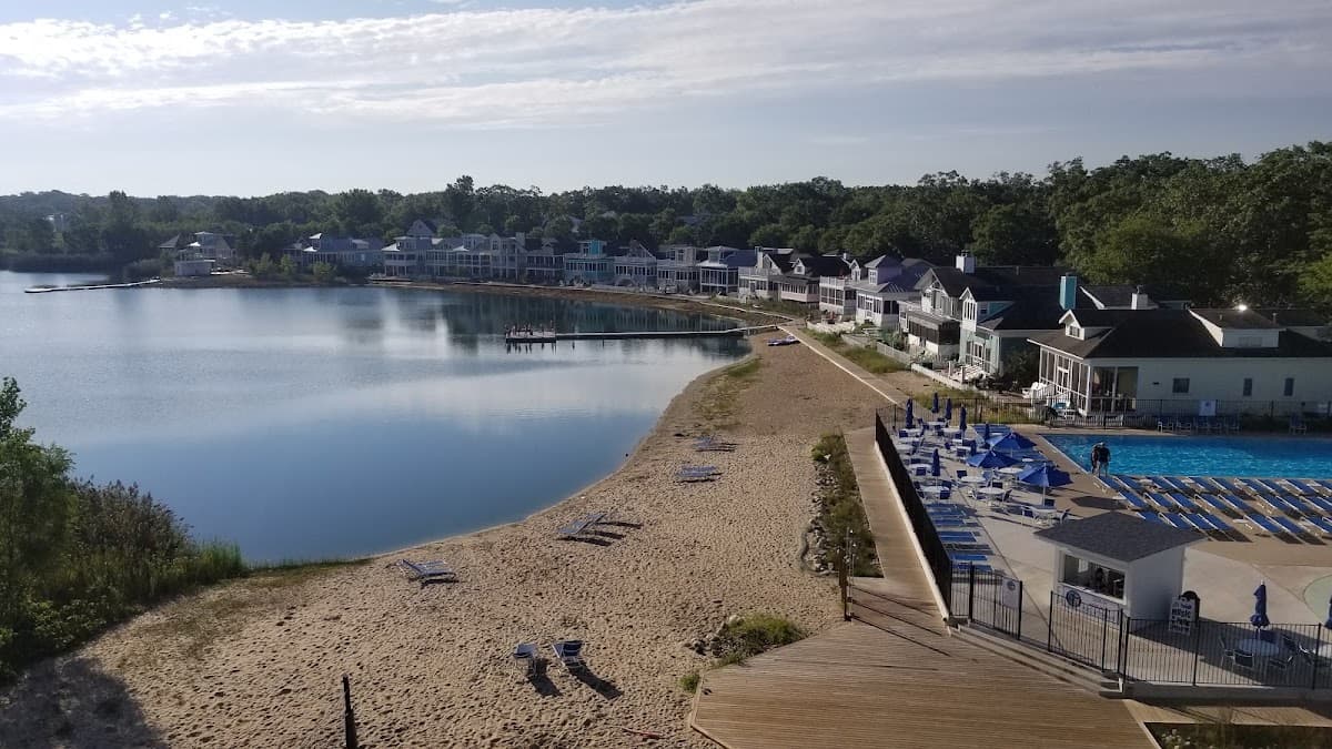 Beachwalk Vacation Rentals, Holiday Home in Michigan City