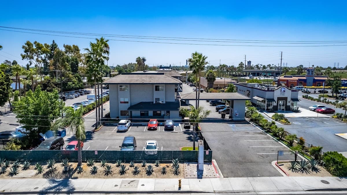 Morada Inn, Hotel in Midway City