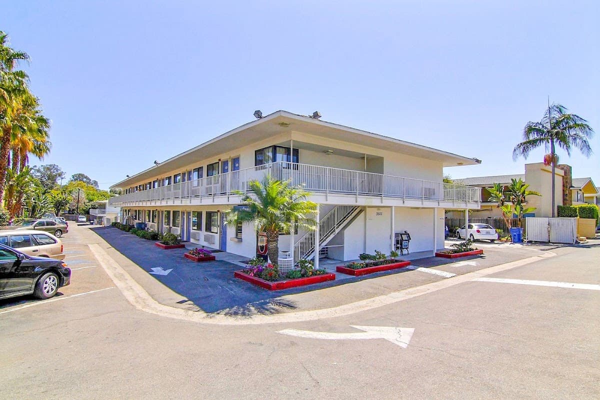 Motel 6 Santa Barbara, CA - State Street, Hotel in Mission Canyon